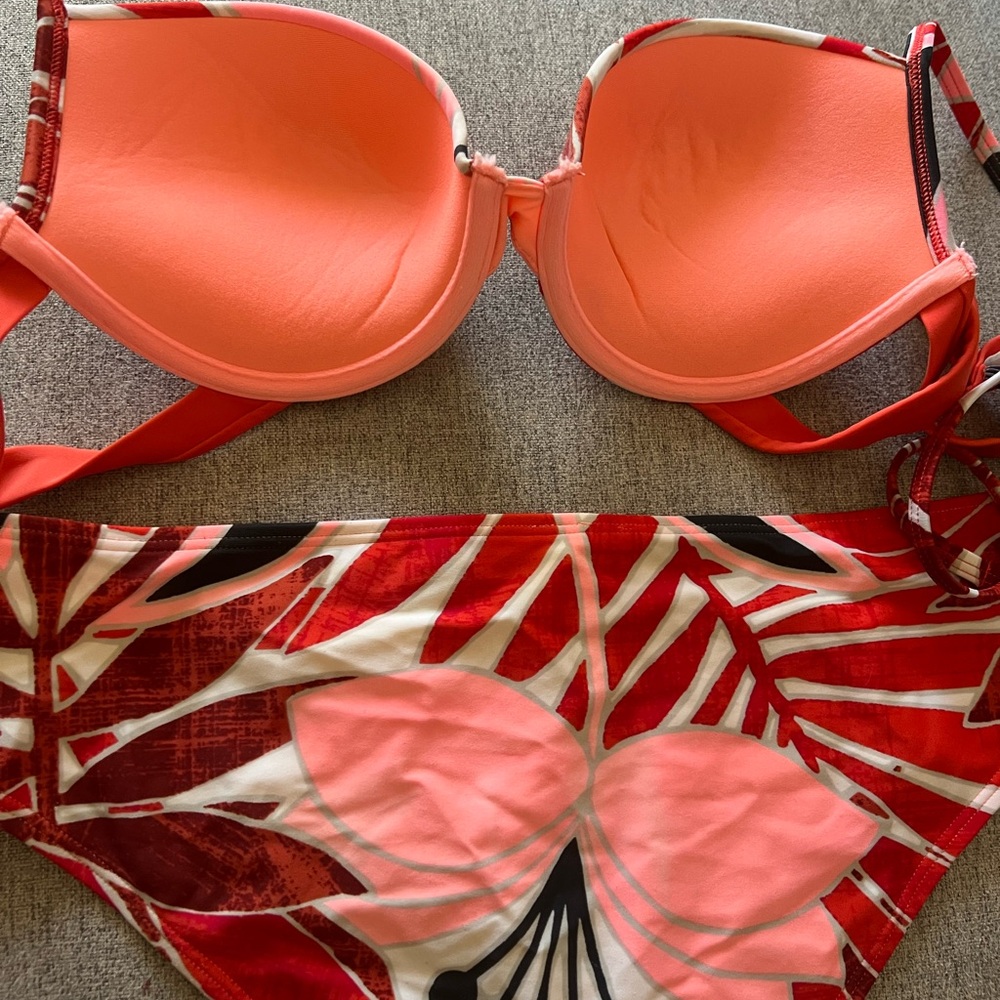 Aerie Red and Orange Floral Swimsuit - Picture 5 of 5